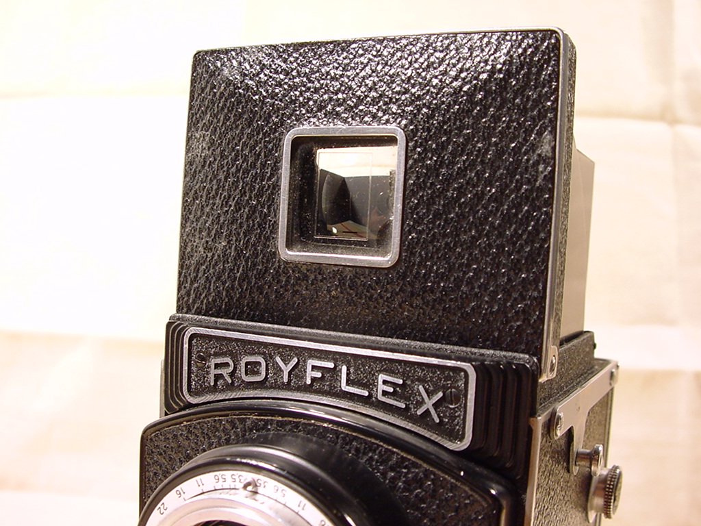 Wallpaper 0467-7  SITO de ROYER  Royflex II a bouton, collection AMI Appareils photos