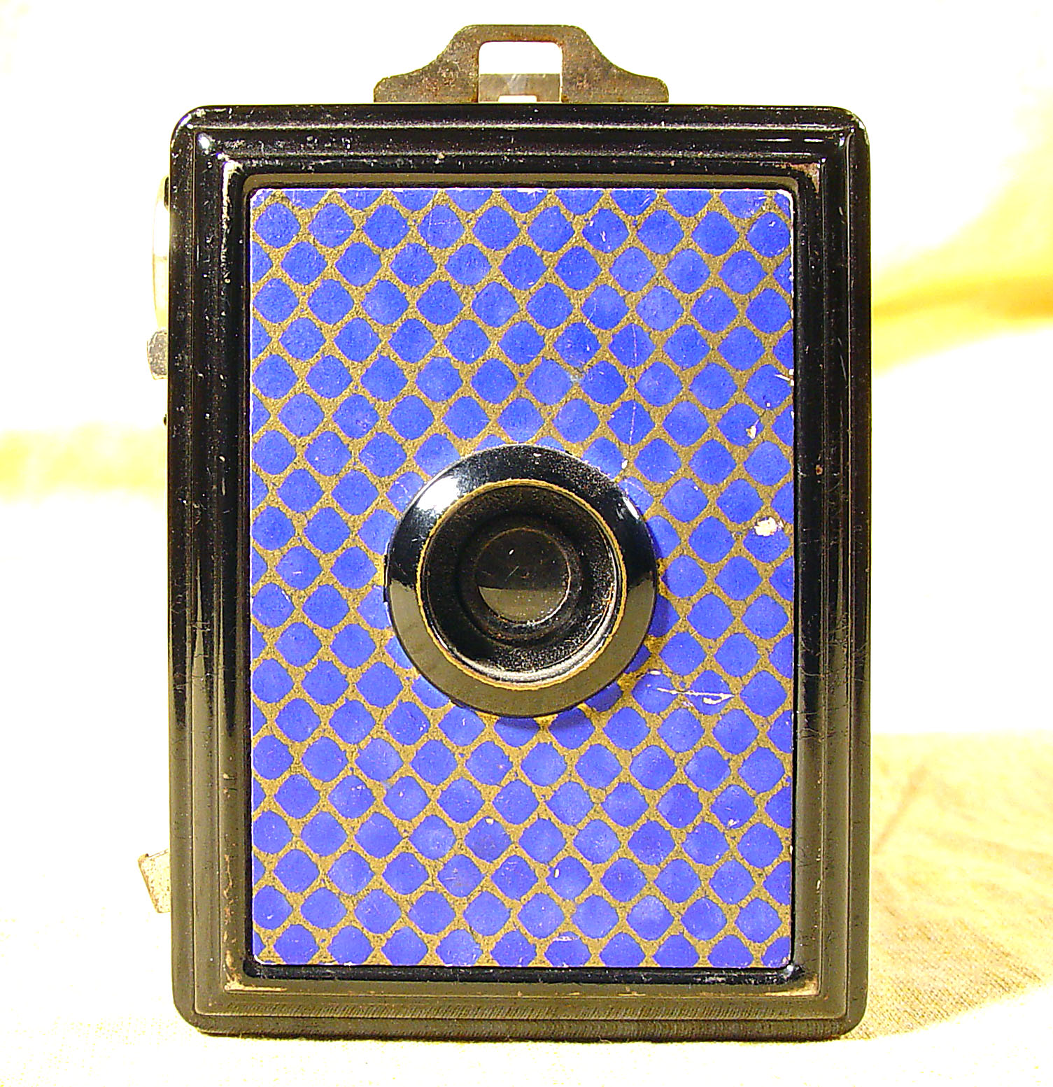 Wallpaper 1636-2  GAP  box 3X4 bleu et or, collection AMI Appareils photos