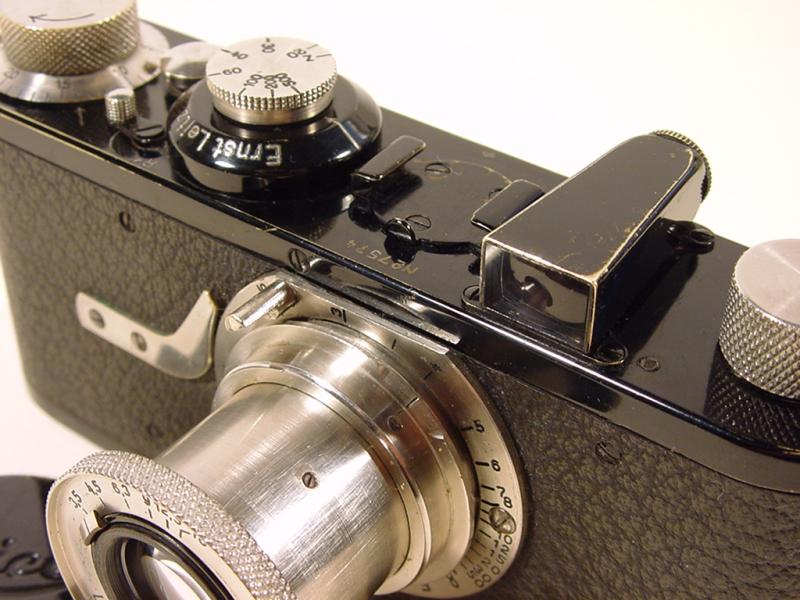 Wallpaper 2067-3  LEITZ  Leica modele A, collection AMI Appareils photos