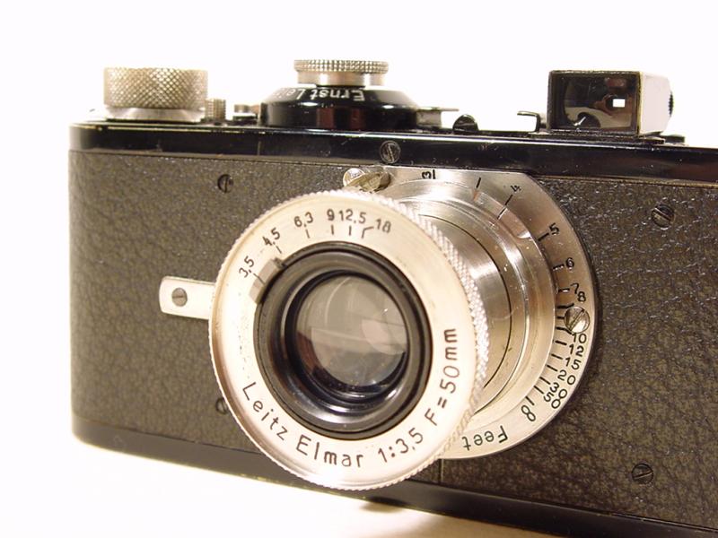 Wallpaper 2067-5  LEITZ  Leica modele A, collection AMI Appareils photos