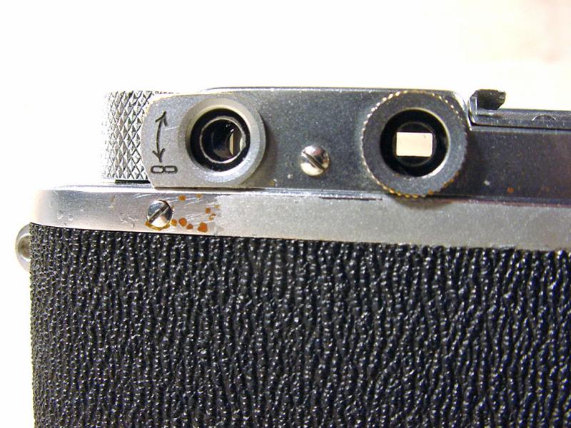 Wallpaper 2109-16  LEITZ  Leica IIIa monte en sarre, collection AMI Appareils photos