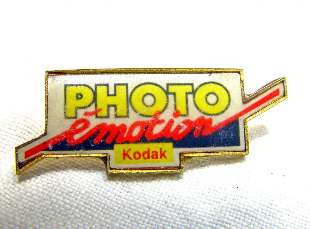 Wallpaper 2496-2  KODAK  Pins  Photo emotion, collection AMI Appareils photos