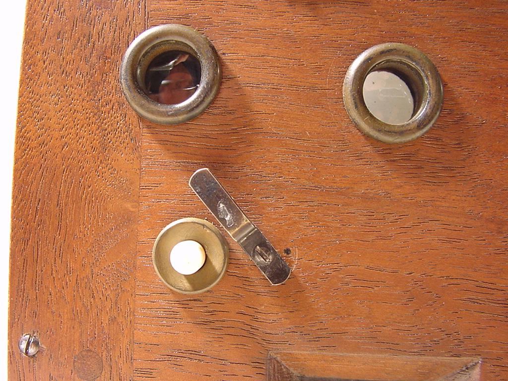 Wallpaper Appareils photos 2573-31  KRUGENER 9X12  Magazin Handkamera, collection AMI