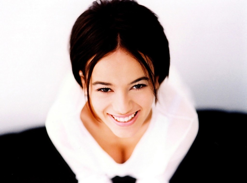 Wallpaper chanteuse Alizee