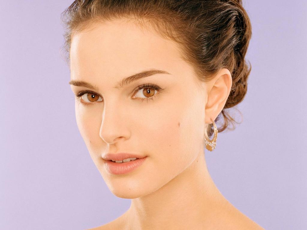 Wallpaper Natalie Portman portrait boucles d oreille