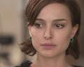 Wallpaper Natalie Portman portrait boucles d oreille vertes