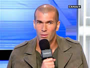 ZIZOU sur CANAL+ pour expliquer son mauvais geste sur l'italien Marco Materazzi lors du match FRANCE - ITALIE du 9 juillet - INTERVIEW du  12 juillet 2006