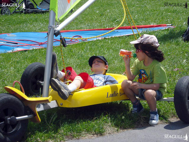 Base de char  voile itinrante sur le bassin d'Arcachon album